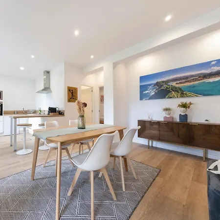 アパート Con Jardin En El Antiguo オビエド