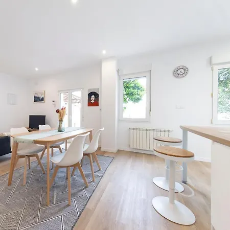 Con Jardín En El Antiguo